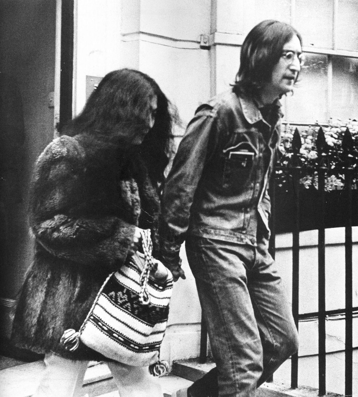 Yoko Ono and John Lennon at Montagu Square 34