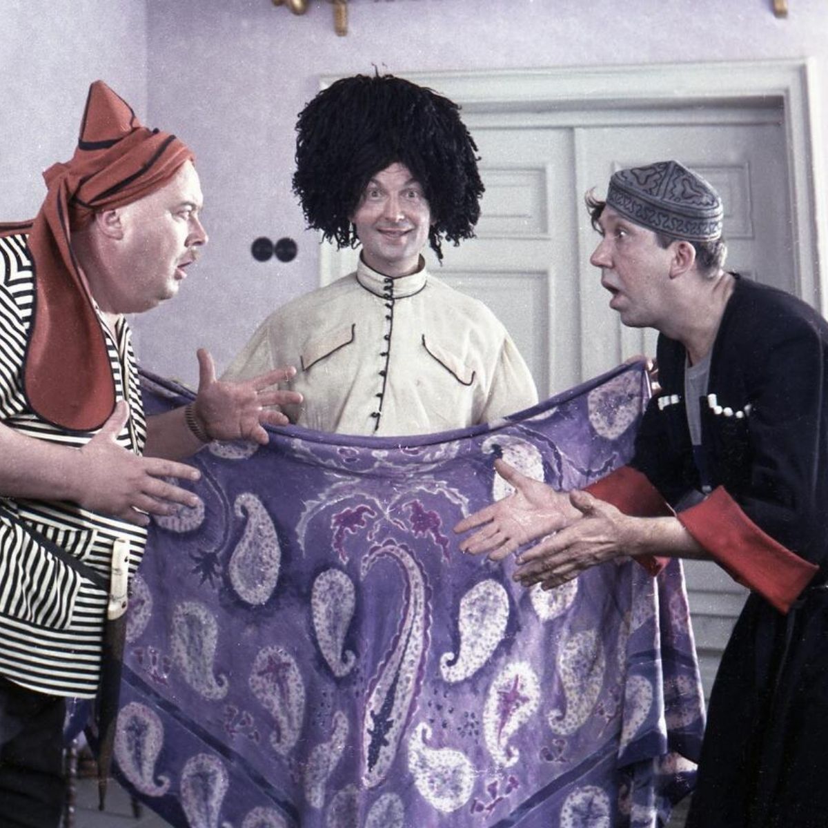 Nikulin、Vitsin 和 Morgunov 在电影“高加索的囚徒，或 Shurik 的新冒险”中