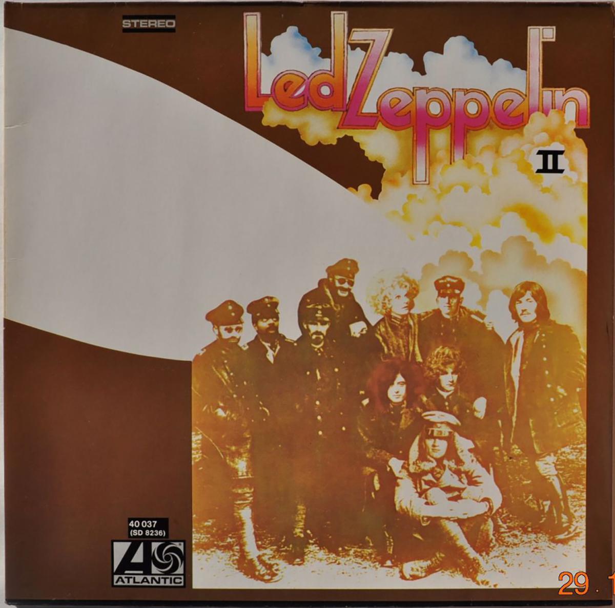 Обложка второго студийного альбома Led Zeppelin II