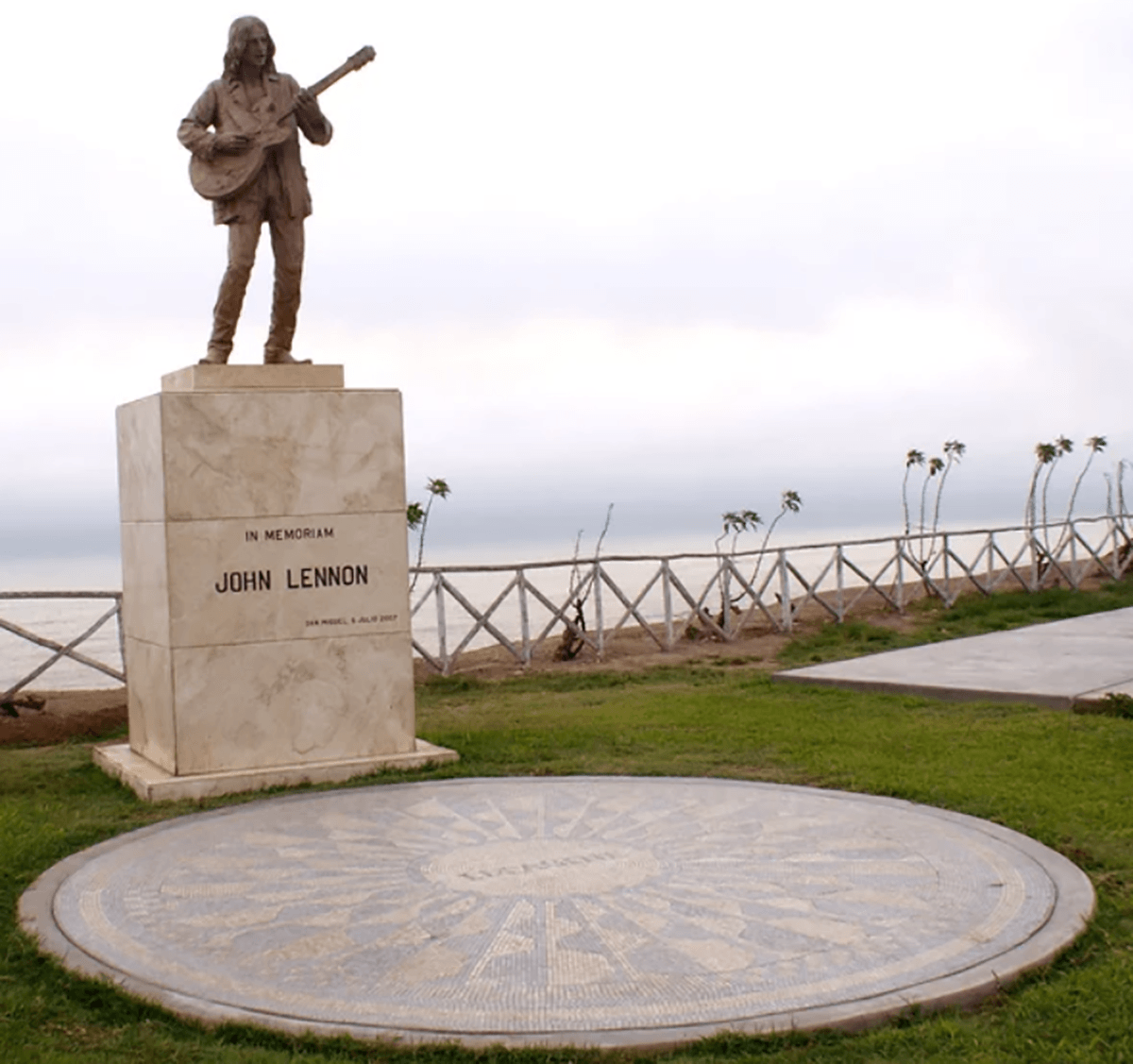 Monument to John Lennon in Lima