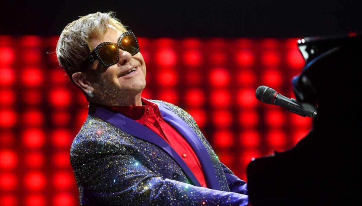 ¡Sir Elton John!