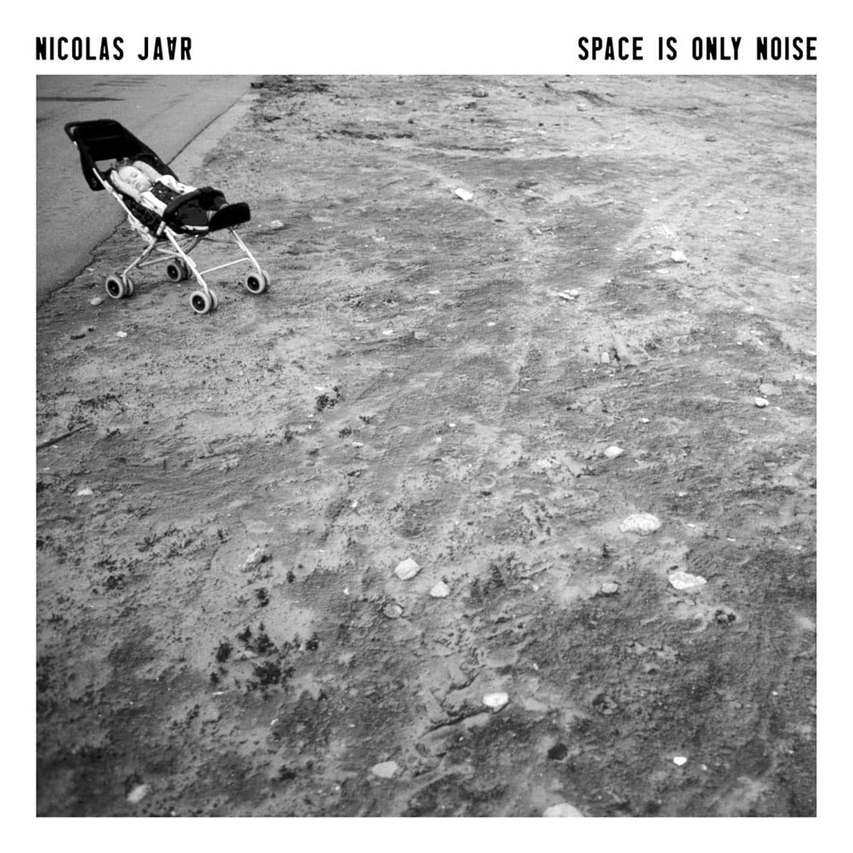 Portada del álbum "Space Is Only Noise" (2011)