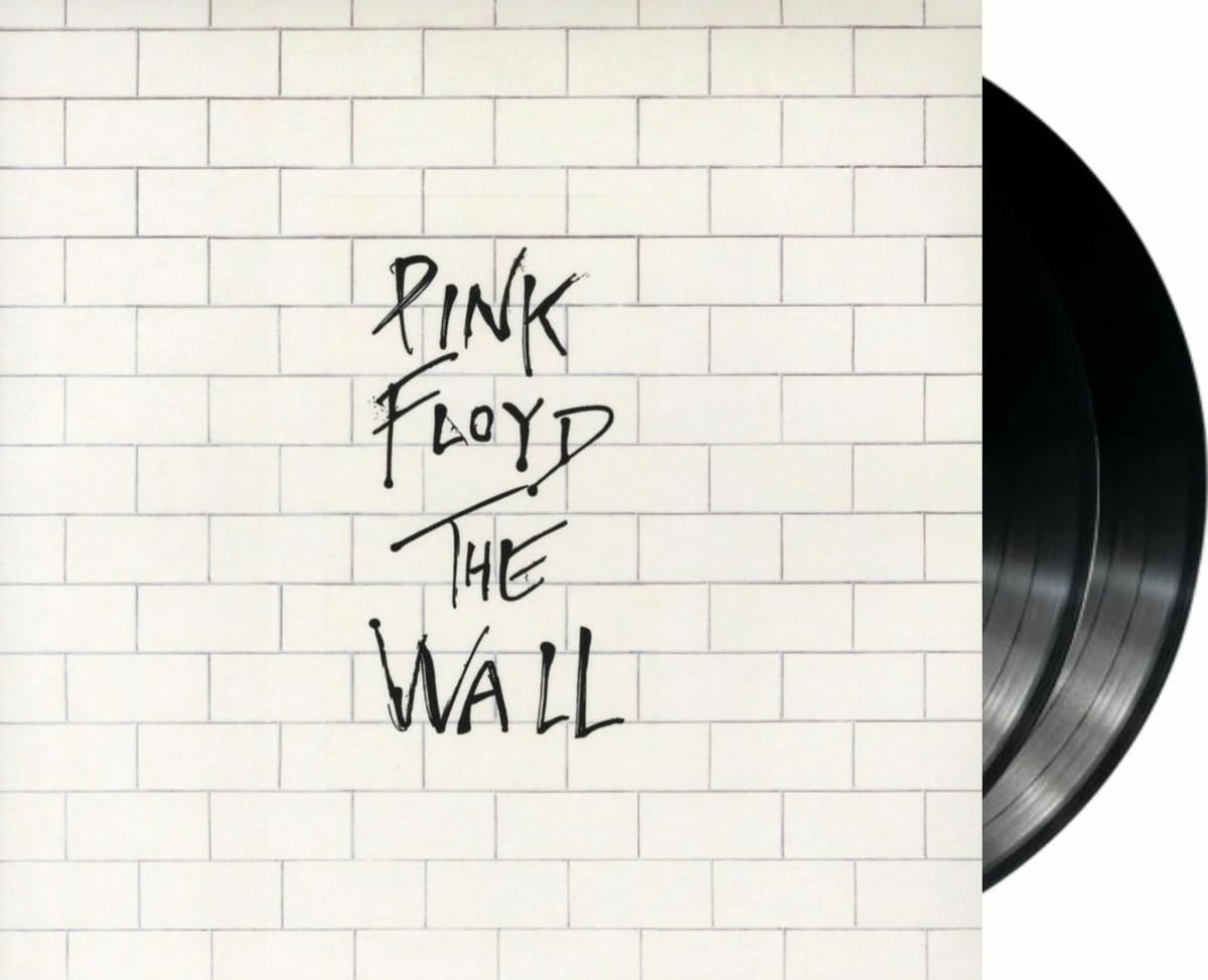 Пластинка под названием «The Wall»