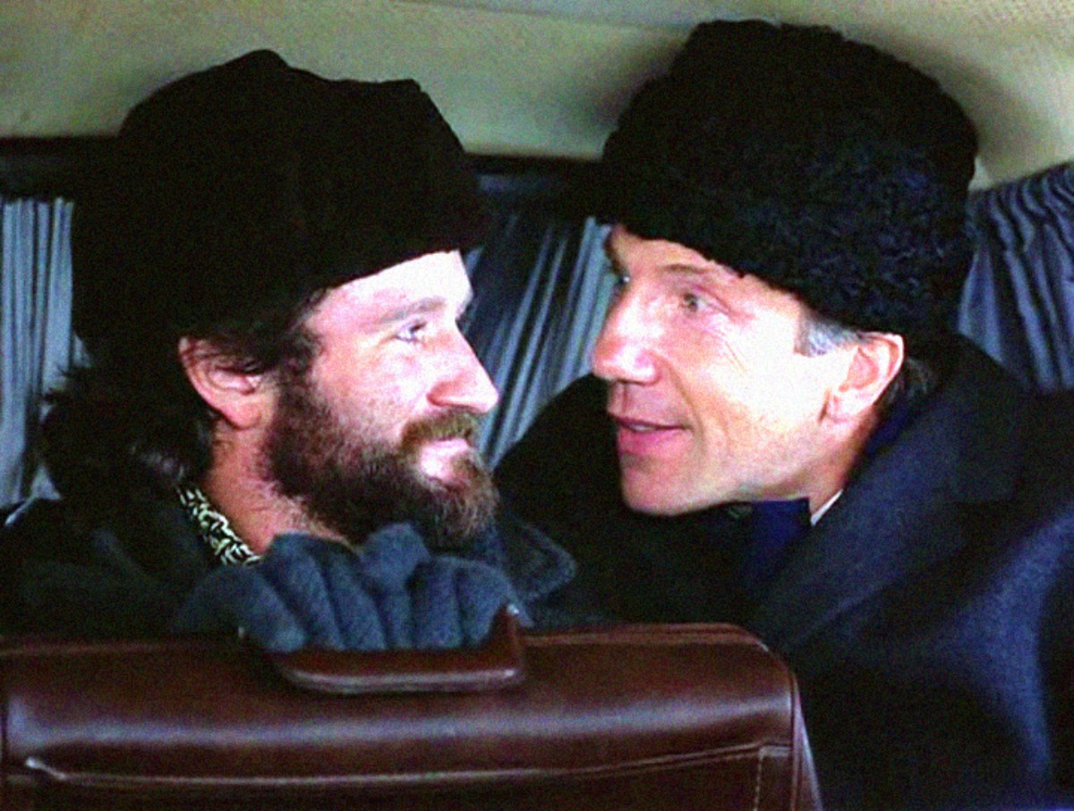 Робин Уильямс и Савелий Крамаров, кадр из фильма «Москва на Гудзоне»