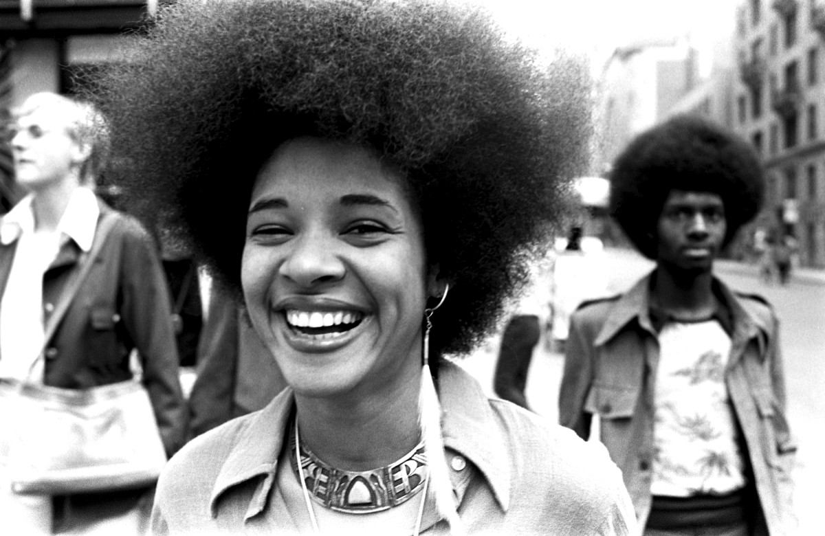 Charming Betty Davis in her youth...
