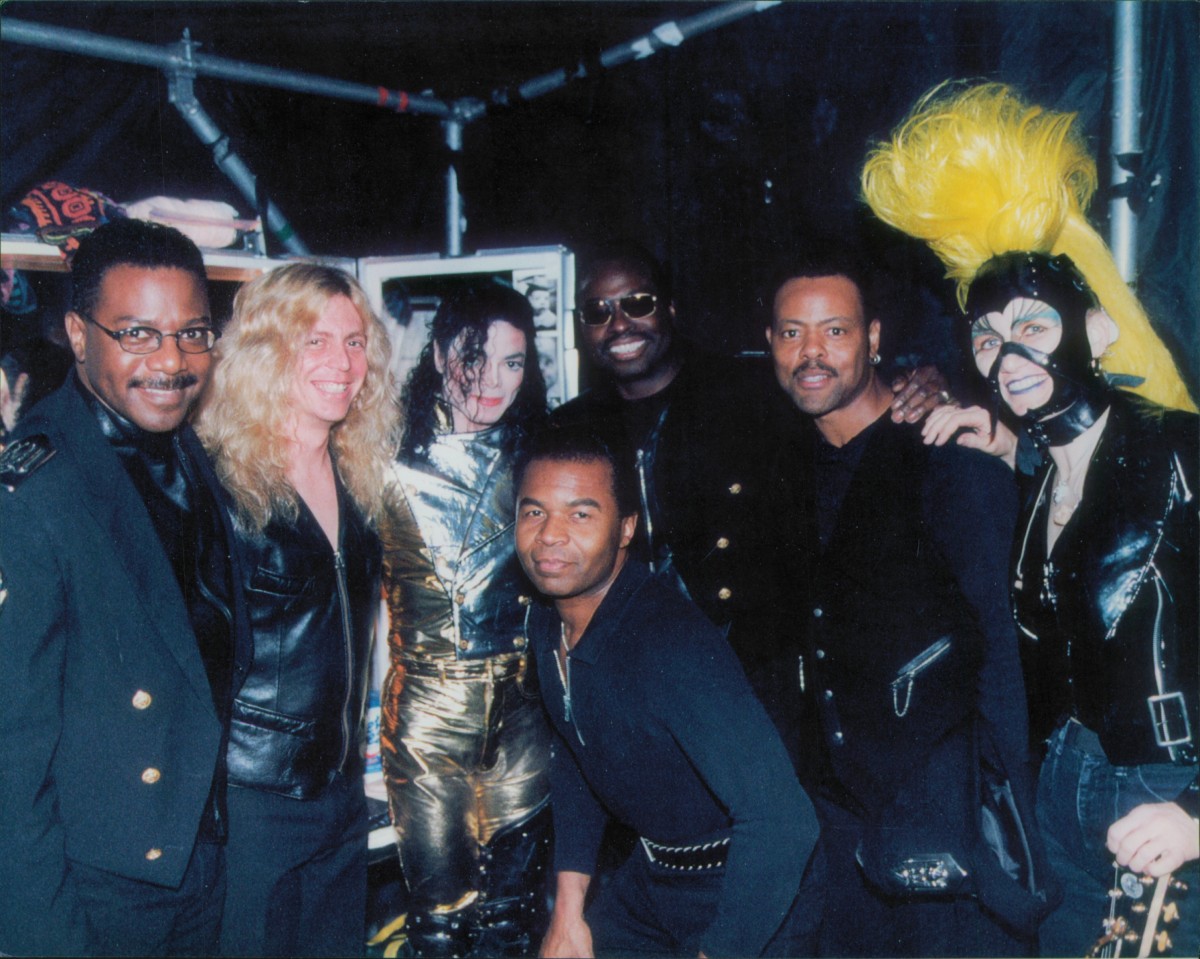 Michael Jackson y su equipo (incluido Jonathan Moffett)