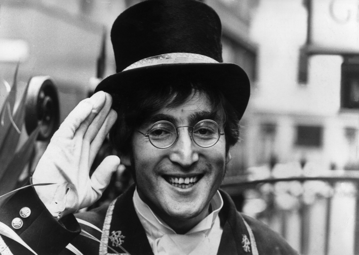 O lendário músico e intérprete John Lennon