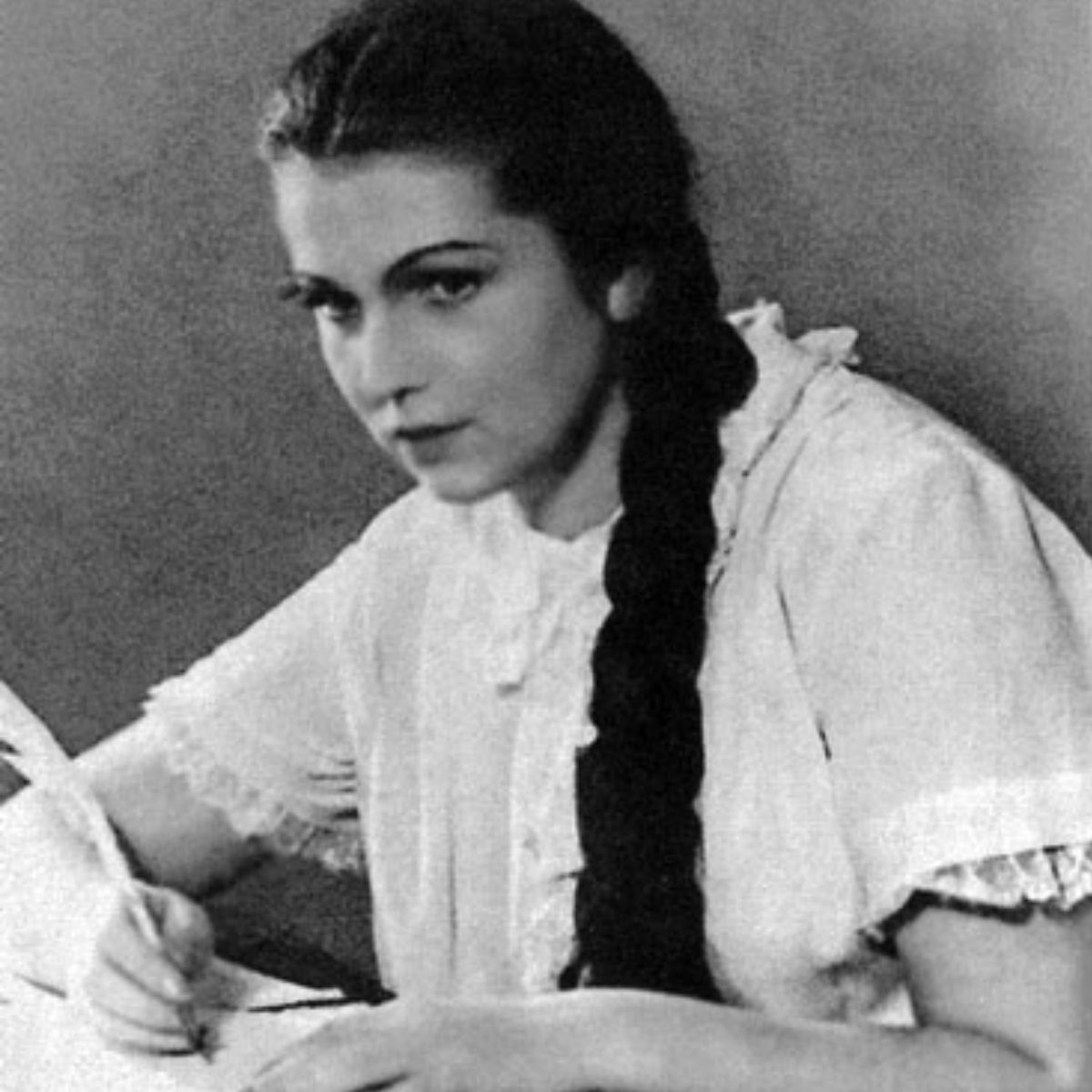 Galina Pavlovna Vishnevskaya in her youth