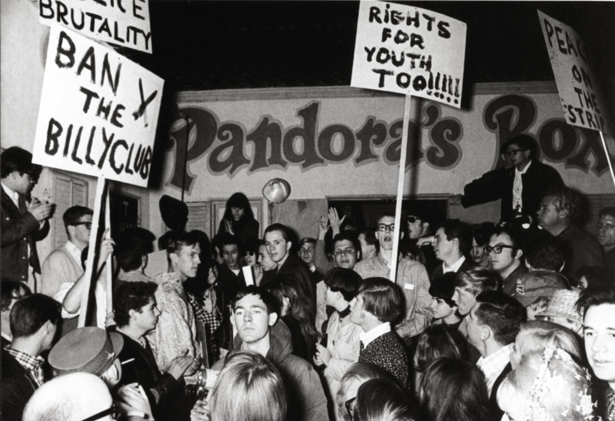 O protesto de 1966 no exterior do Pandora's Box Club