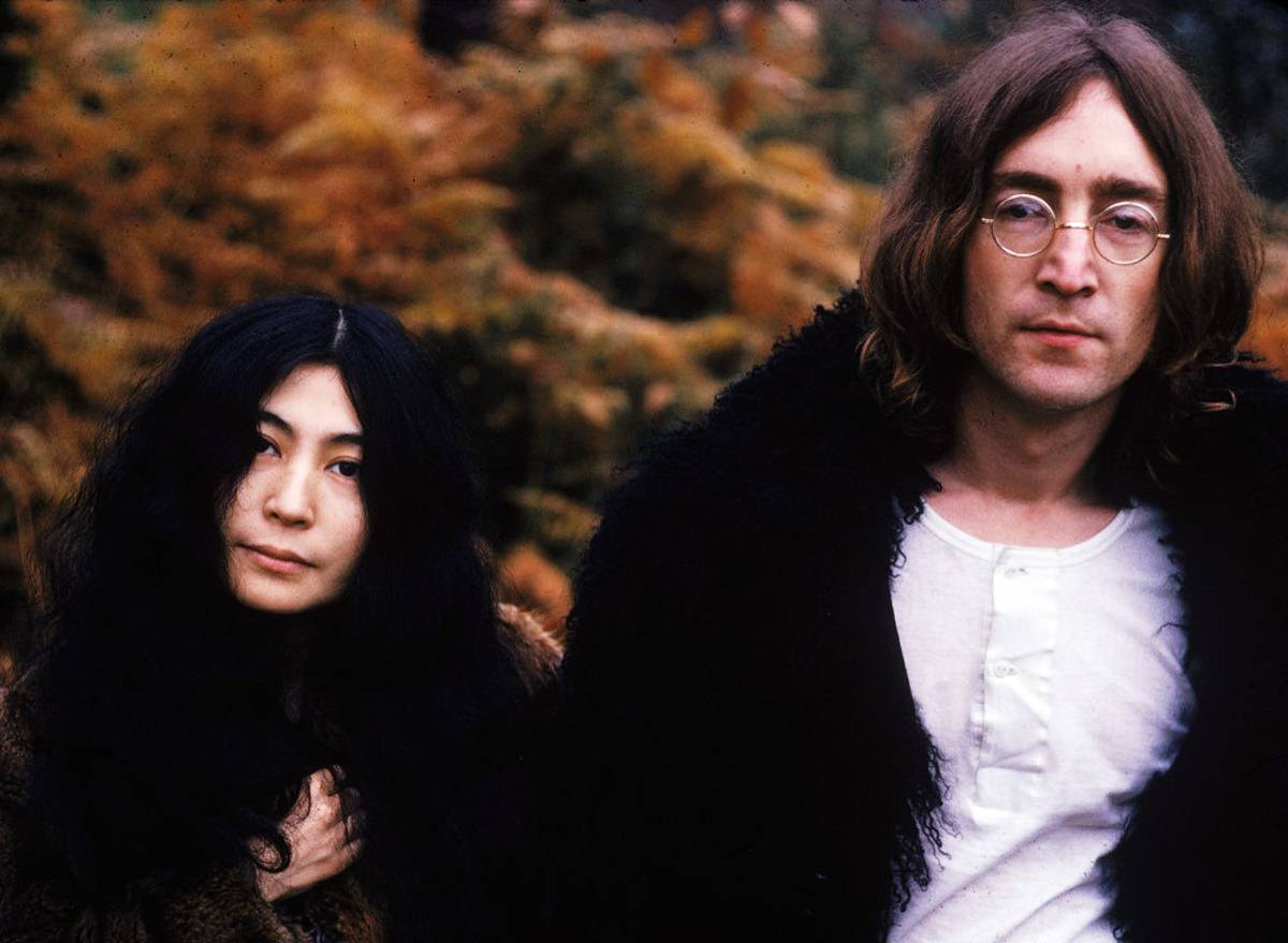 约翰列侬 (John Lennon) 和小野洋子 (Yoki Ono)