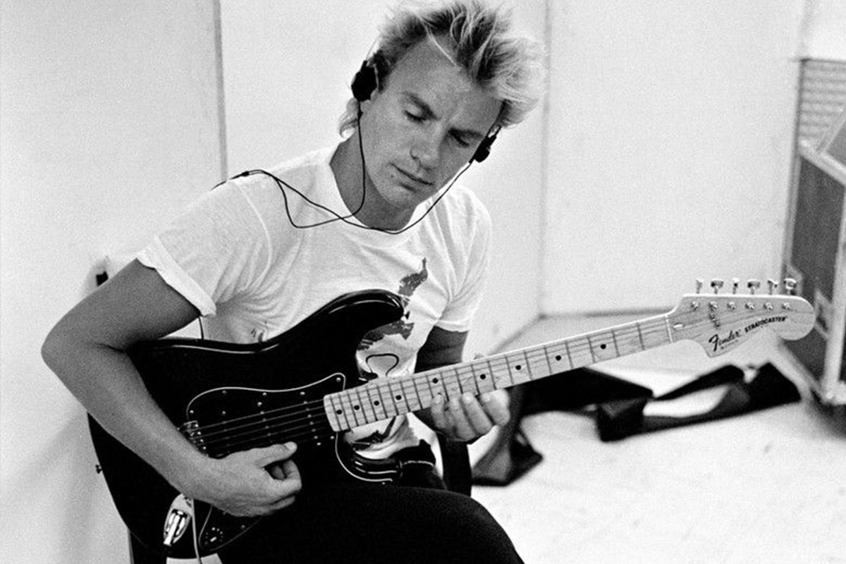 Young Sting durante a gravação de seu primeiro álbum