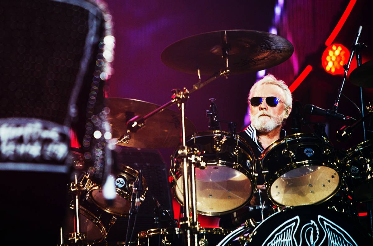 Roger Taylor (Roger Taylor) at one of the concerts in the UK
