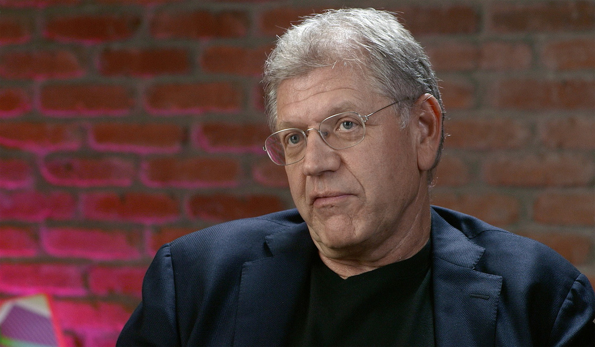 Zemeckis gives an interview