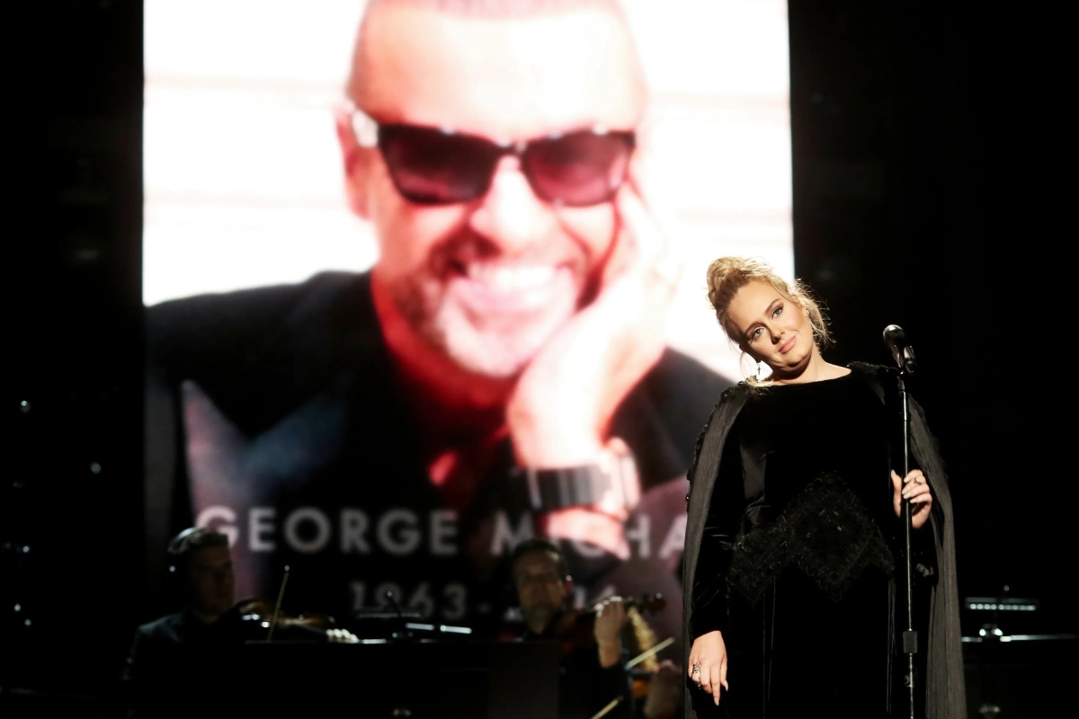 Adele à l'hommage à George Michael