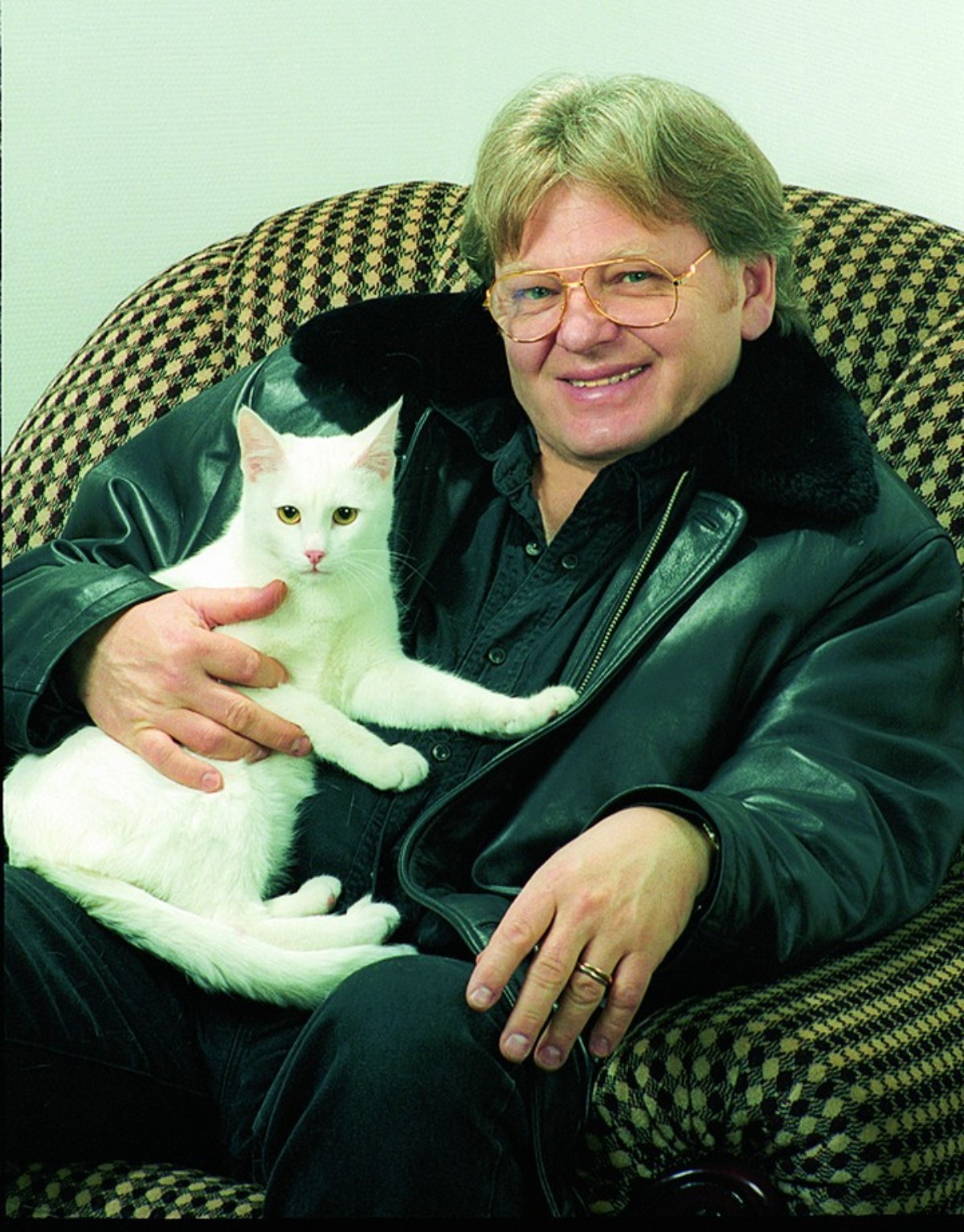 Yury Antonov with a cat