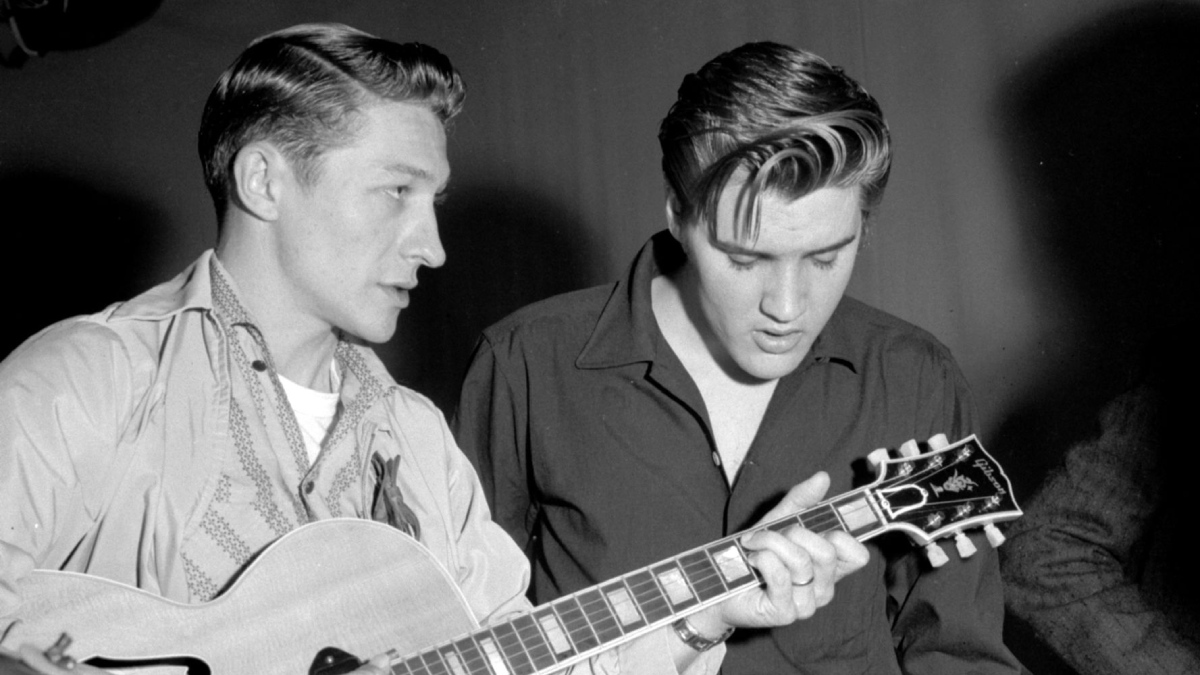 Scotty Moore y Elvis Presley