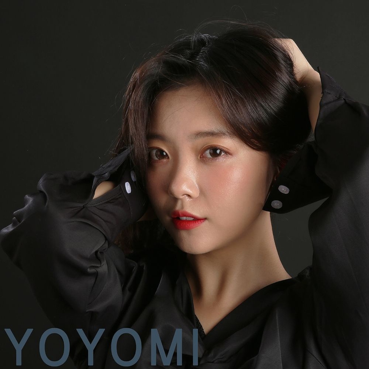 A cantora Yoyomi