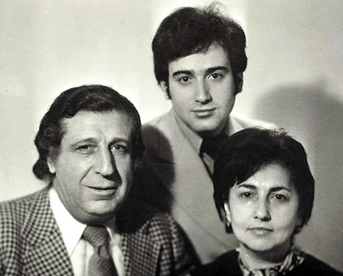 Arno Babadzhanyan with his wife and son