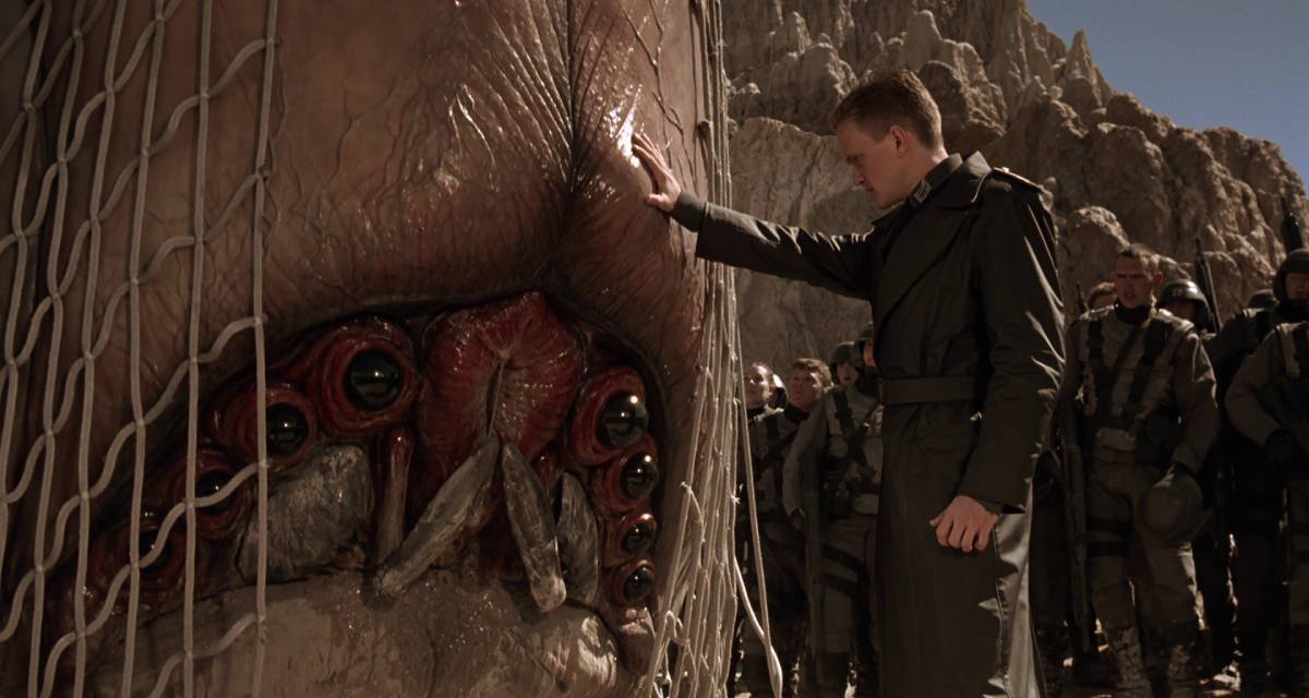 «Звёздный десант», кадр из фильма (1997 г.)