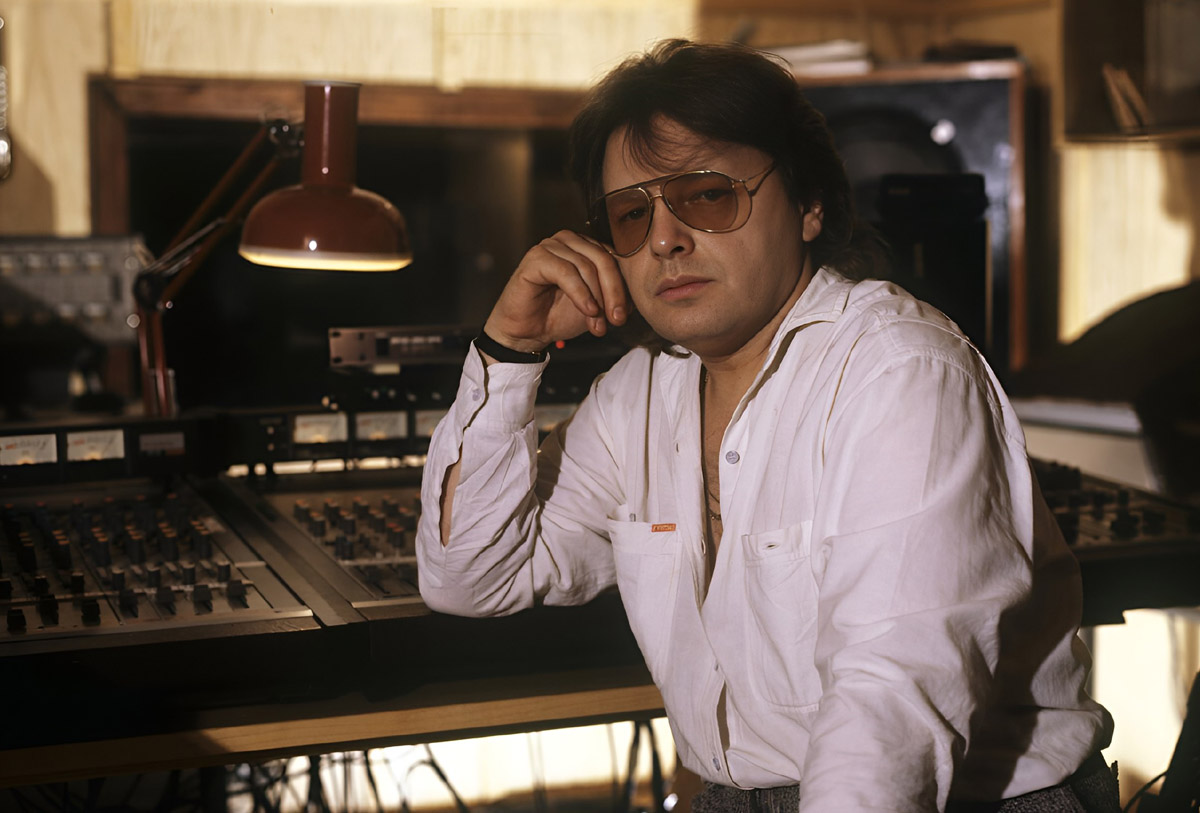 Antonov at the studio
