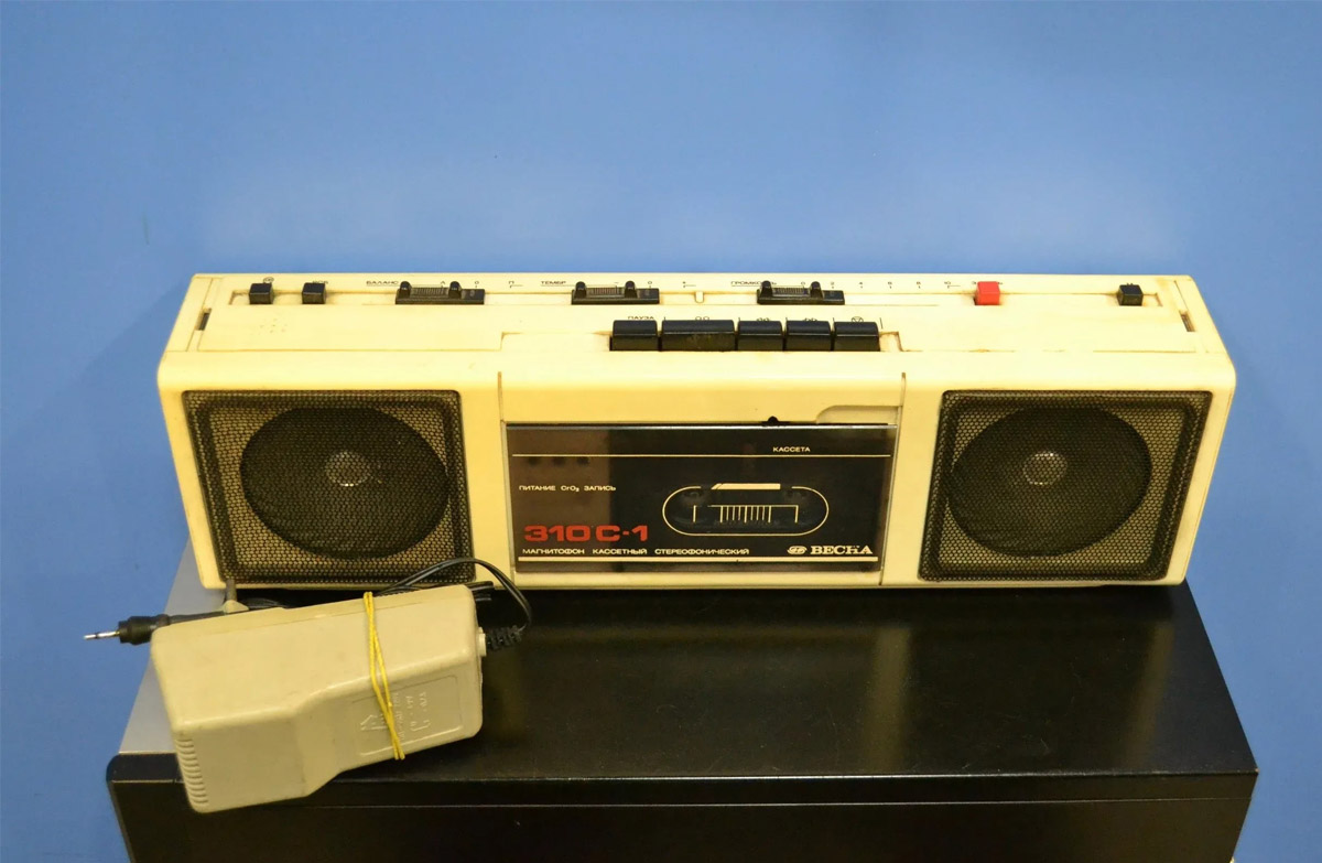 Gravador de cassetes Vesna-310S