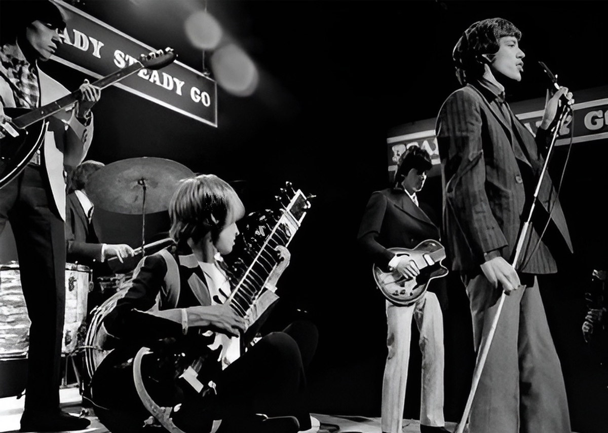 The Rolling Stones во время исполнения «Paint It Black»